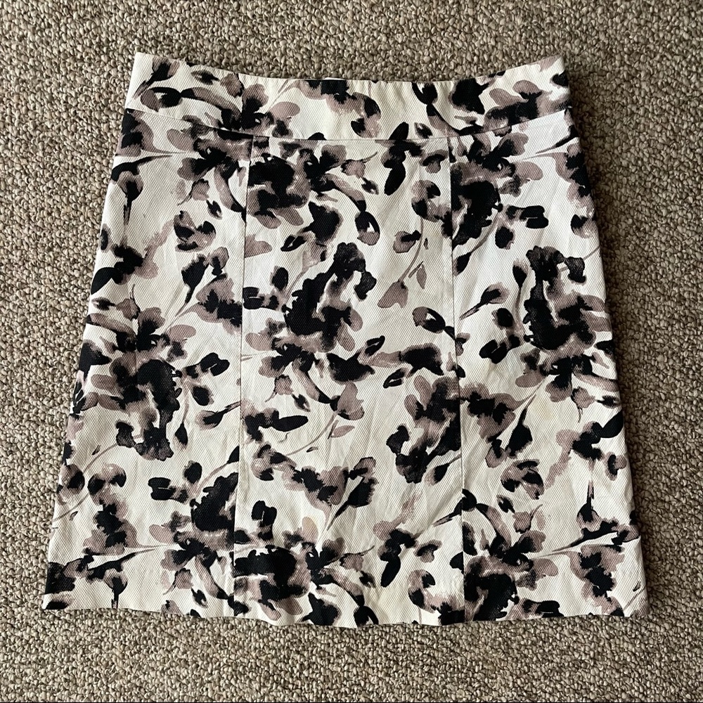 H&M classy knee length dress skirt floral pattern